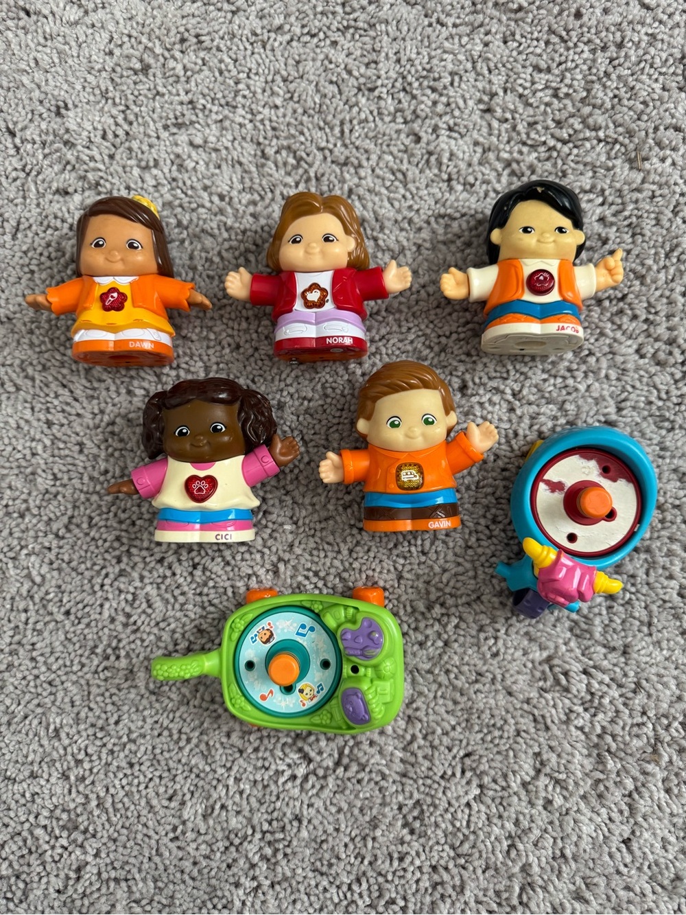 VTech Go Go Smart Friends Lot of Figures and Accessories Needs Batteries